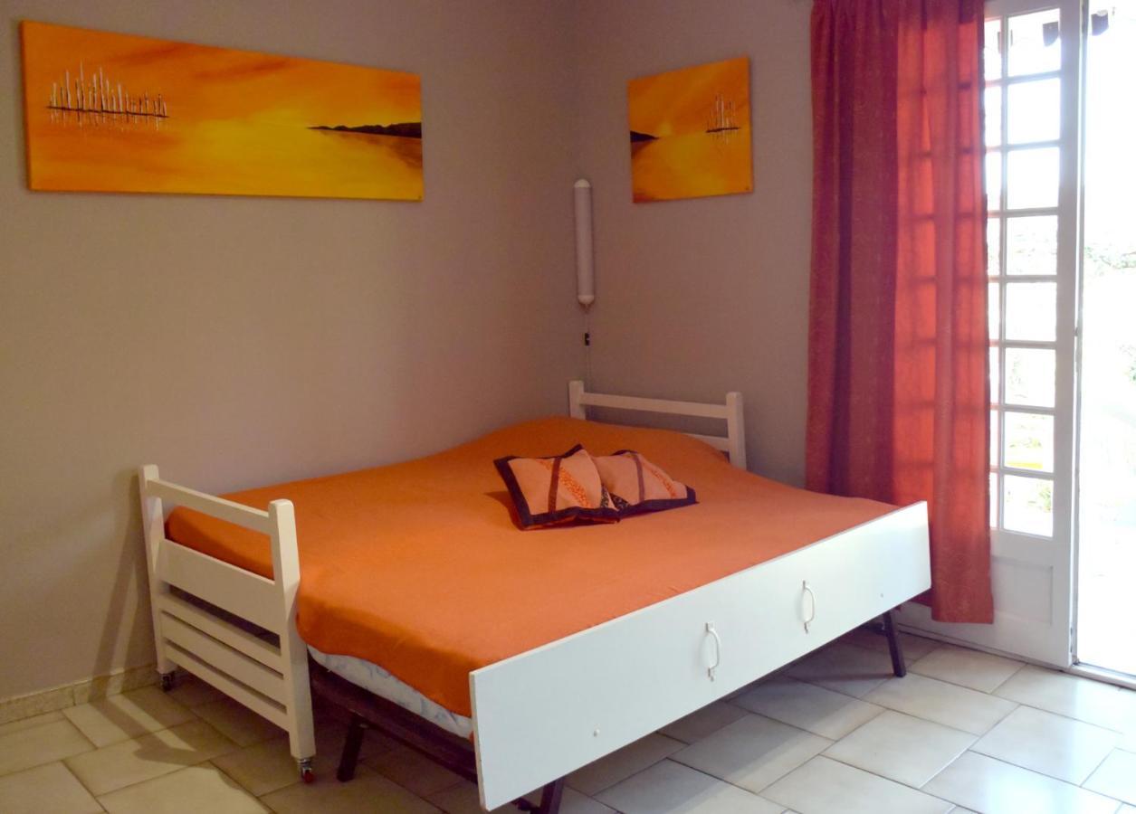 Appartements Dans Villa En Rez De Jardin 히에레 외부 사진