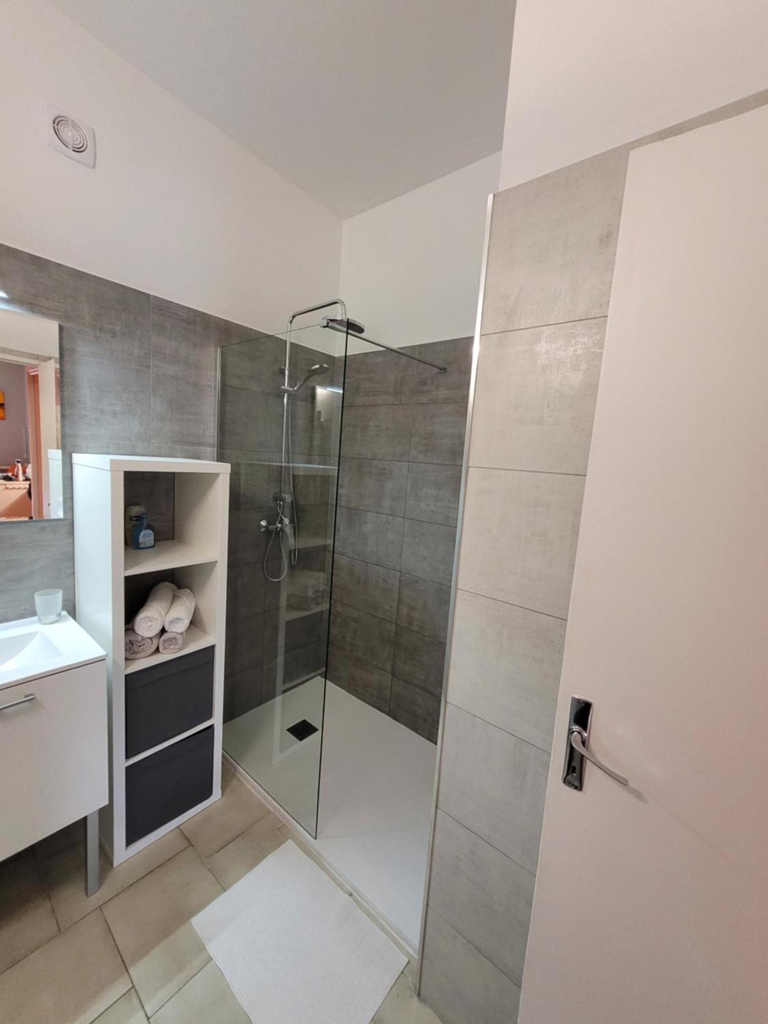 Appartements Dans Villa En Rez De Jardin 히에레 외부 사진