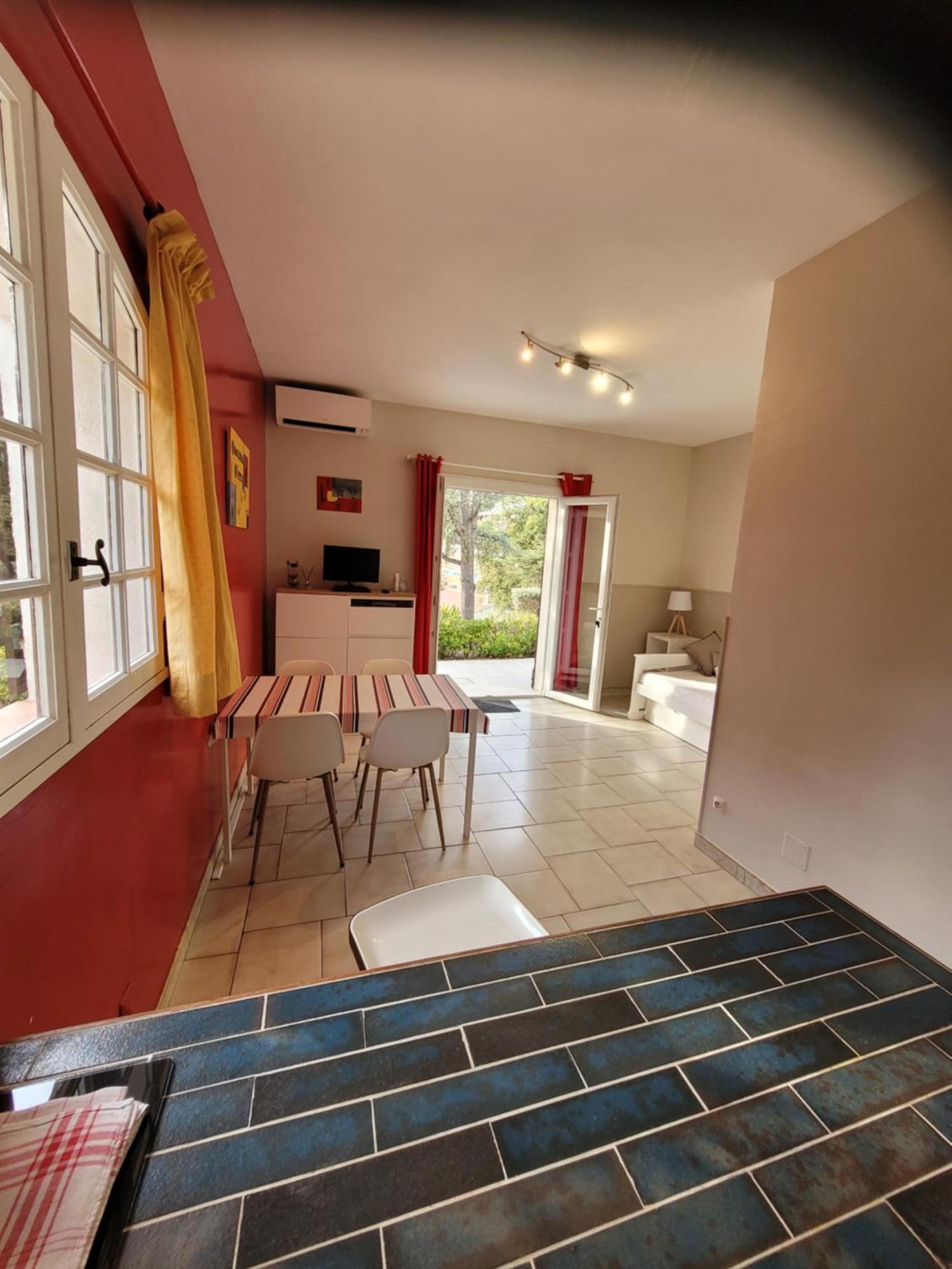 Appartements Dans Villa En Rez De Jardin 히에레 외부 사진